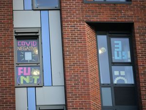 Supporting image for story: Universities could face pre-Christmas lockdown to allow festive getaway – report