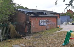 SHROPSHIRE COPYRIGHT NATIONAL WORLD TIM STURGESS 19/08/25 Fire at Fens Pool Community Centre