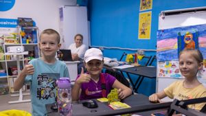 Photos of Ukrainians Tally aims to help