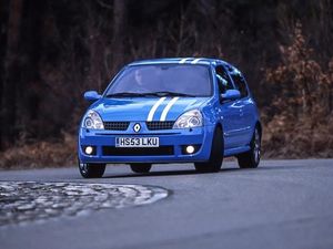 Supporting image for story: 5 best performance cars under £5,000