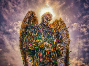 Supporting image for story: More than 50 Knife Angel volunteers on hand in Telford