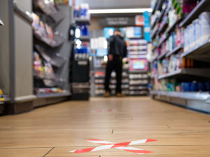 Supporting image for story: Volunteers needed to help older people re-connect after pandemic