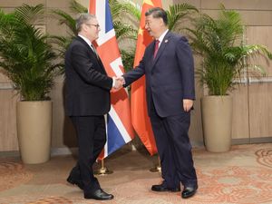 Supporting image for story: Starmer calls for ‘respectful’ relationship with China in meeting with Xi