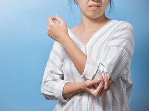 Supporting image for story: Bizarre tricks of the human body that you’ll definitely want to try out