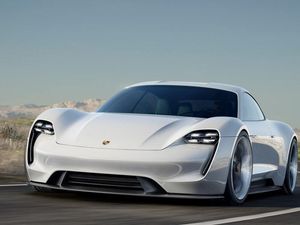 Supporting image for story: More than 20,000 people register for new Porsche Taycan EV