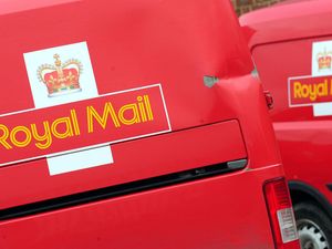 Supporting image for story: Royal Mail to axe around 6,000 jobs amid fresh strikes