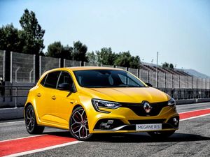 Supporting image for story: Renault Megane R.S. Trophy revealed