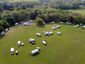 Supporting image for story: Watch: Traveller caravans arrive in West Bromwich as Walsall residents complain of litter