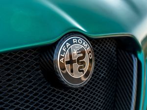 Supporting image for story: Future Alfa Romeo supercar would be ‘limited to less than 100 cars’