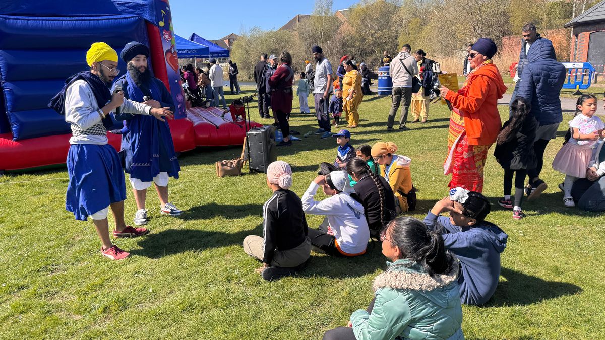 Joyous celebration of the canal and nature for all Smethwicks communities on the eve of Vaisakhi