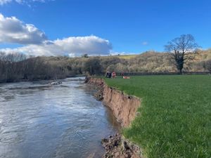 Supporting image for story: A kayaker who got into difficulty in Powys rescued by emergency service crews