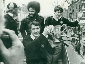 Supporting image for story: Wolves legends pay tribute after death of Richie Barker