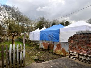 Supporting image for story: Neighbours shocked as police search house for clues on teen last seen in 1999