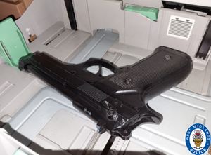 The imitation firearm found at the scene