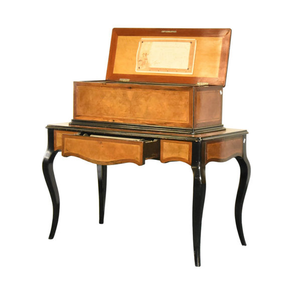 The Sublime Harmony orchestral music box that sold for £7,500.