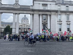 Supporting image for story: Hundreds attend pro-Palestine rally at Irish government departments