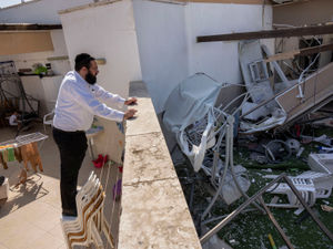 Supporting image for story: Labour candidate breaks ranks with leadership to call for Gaza ceasefire