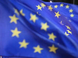 Supporting image for story: European Commission recommends EU candidate status for Ukraine