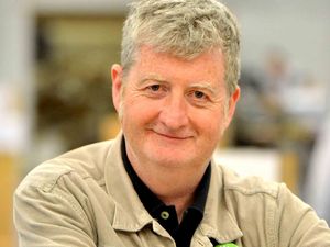 Supporting image for story: Campaigners urge public to set up own meetings over Future Fit