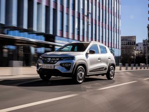 Supporting image for story: Electric Dacia Spring classed as ‘greenest’ car of 2022