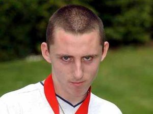 Supporting image for story: Shane Enright back in boxing - as a pro