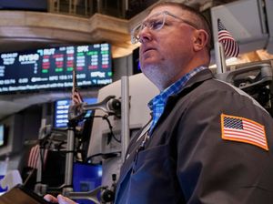 Supporting image for story: Wall Street climbs after US court shoots down Trump’s tariffs