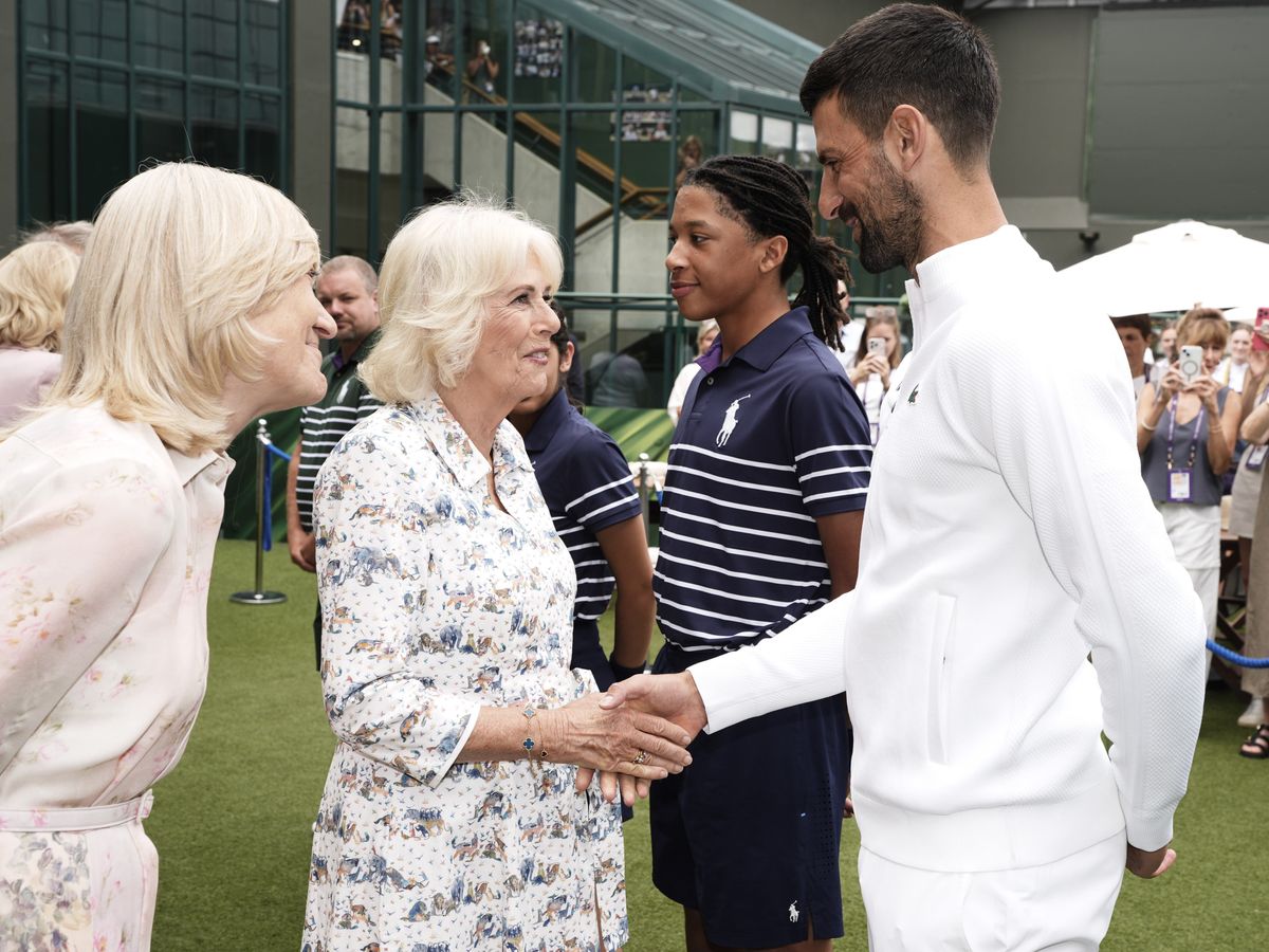 &lsquo;Oh what a treat&rsquo;: Queen meets Novak Djokovic on Wimbledon visit