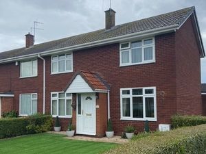 Supporting image for story: Police admit they 'could have performed better' before woman took her own life