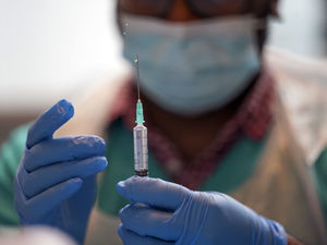 Supporting image for story: Sandwell health chiefs urge people to remember pandemic isn't 'over yet'