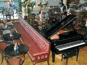 Supporting image for story: Browns Bar & Brasserie, Birmingham