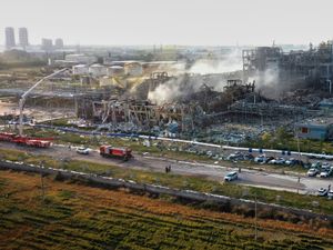 Supporting image for story: Search continues at site of deadly chemical plant blast in China