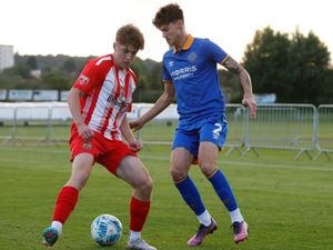 Supporting image for story: Shrewsbury Town awaiting scan results on Elliot Thorpe's back
