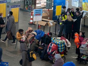 Supporting image for story: Nearly 89,000 British households sign up to take in Ukrainian refugees