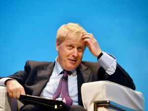 Supporting image for story: Johnson government faces rapid collapse over Brexit, warns Hunt