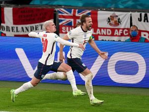 Supporting image for story: Bellingham joins Kane and co in scoring a memorable England goal