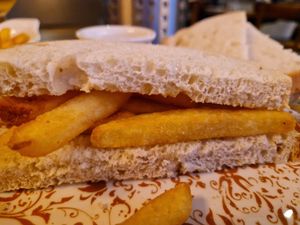 Supporting image for story: Two pints and a chip buttie for under £4 at popular reopened pub? See how it's done