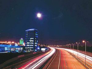 Supporting image for story: M6 Toll labelled a disaster