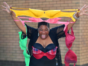 Supporting image for story: Sing ya bra off at breast cancer charity event