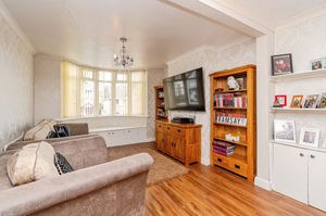 3 bedroom semi-detached house