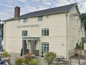 Supporting image for story: Holiday lodges plan for hotel