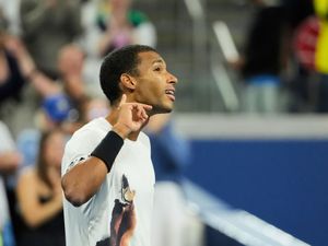 Supporting image for story: Felix Auger-Aliassime upsets Alexander Zverev in shock US Open win