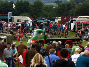 Supporting image for story: Thousands at Shropshire weekend events