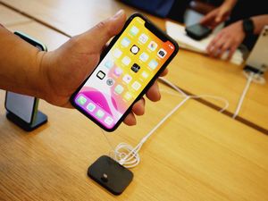 Supporting image for story: Competition watchdog to examine Apple and Google mobile ecosystems