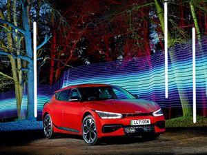 Supporting image for story: Electric Kia EV6 takes the What Car? Car of the Year crown for 2022