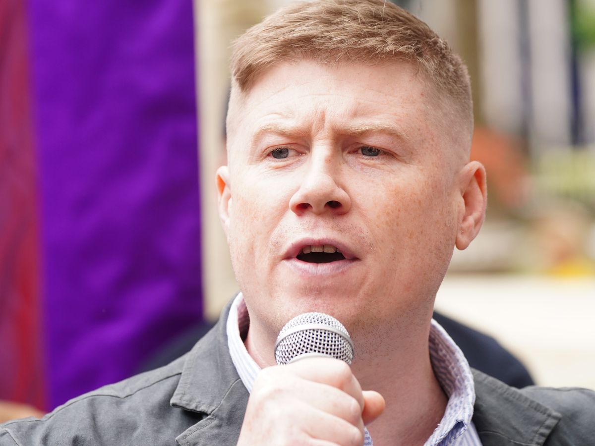 More bus workers to be balloted on potential strike action