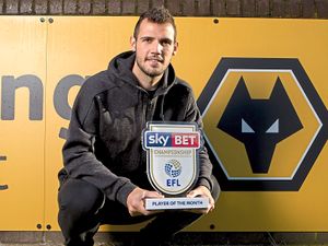 Supporting image for story: Leo Bonatini hails Wolves team-mates after being named Championship's player of the month