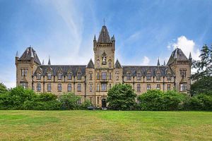 Supporting image for story: Duran Duran star's old flat up for £1.75m