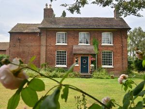 Supporting image for story: Traditional bed and breakfast near Telford announces shock closure due to 'colossal' bills and growth of Airbnb