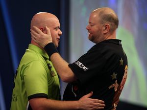 Supporting image for story: Michael van Gerwen drawn against Raymond van Barneveld at World Matchplay