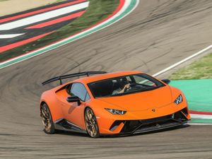 Supporting image for story: The 5 best track day cars money can buy